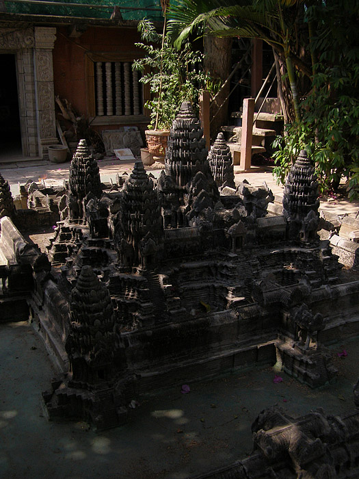 Three-quarter view of Angkor Wat miniature sculpture