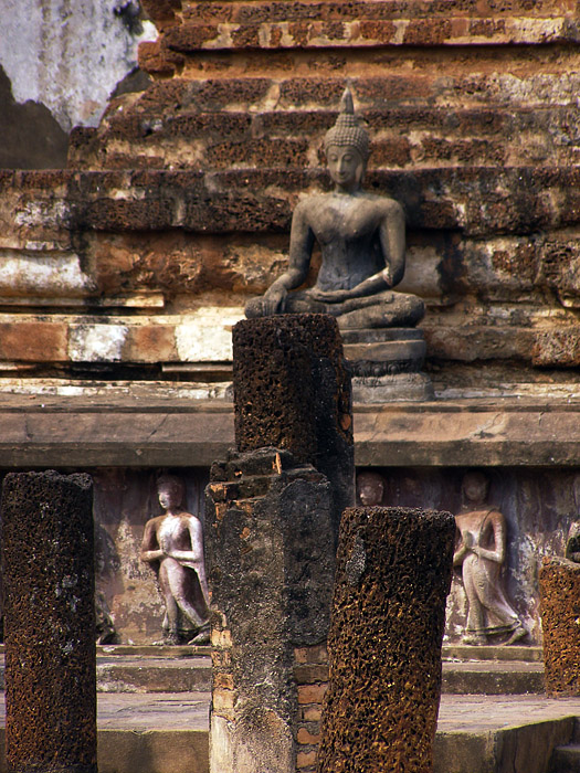 Pillars and Buddha